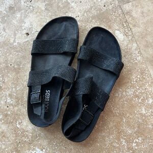 Black Sandals Women’s With Studded Sparkly Straps Silver Buckle size 9